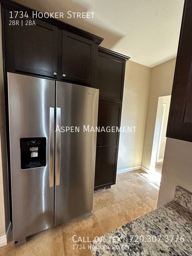 1734 Hooker St - Photo 7 of 16