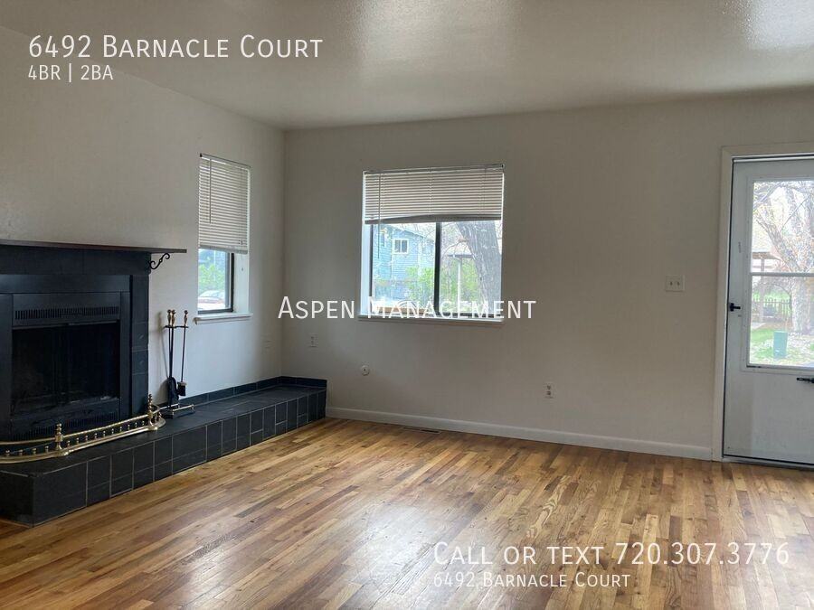 6492 Barnacle Ct - Photo 3 of 10