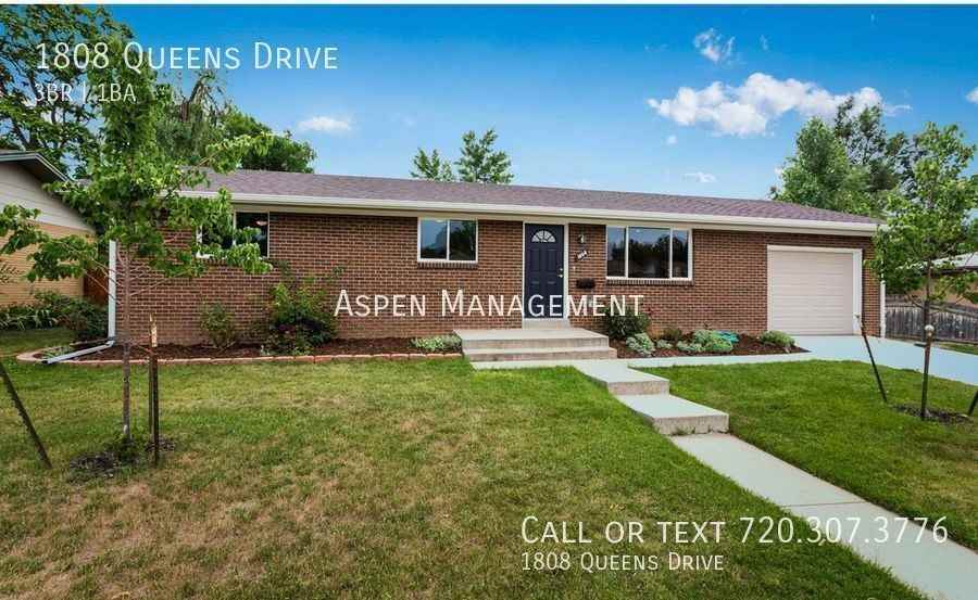 1808 Queens Dr - Photo 2 of 20