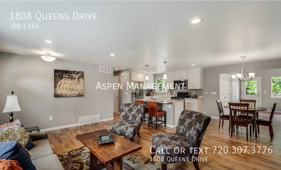 1808 Queens Dr - Photo 3 of 20