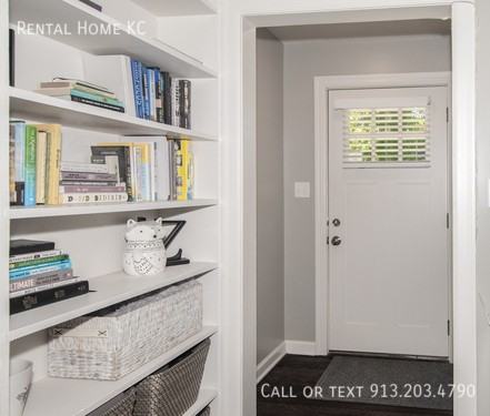 2515 W 90th St - Photo 2 of 18