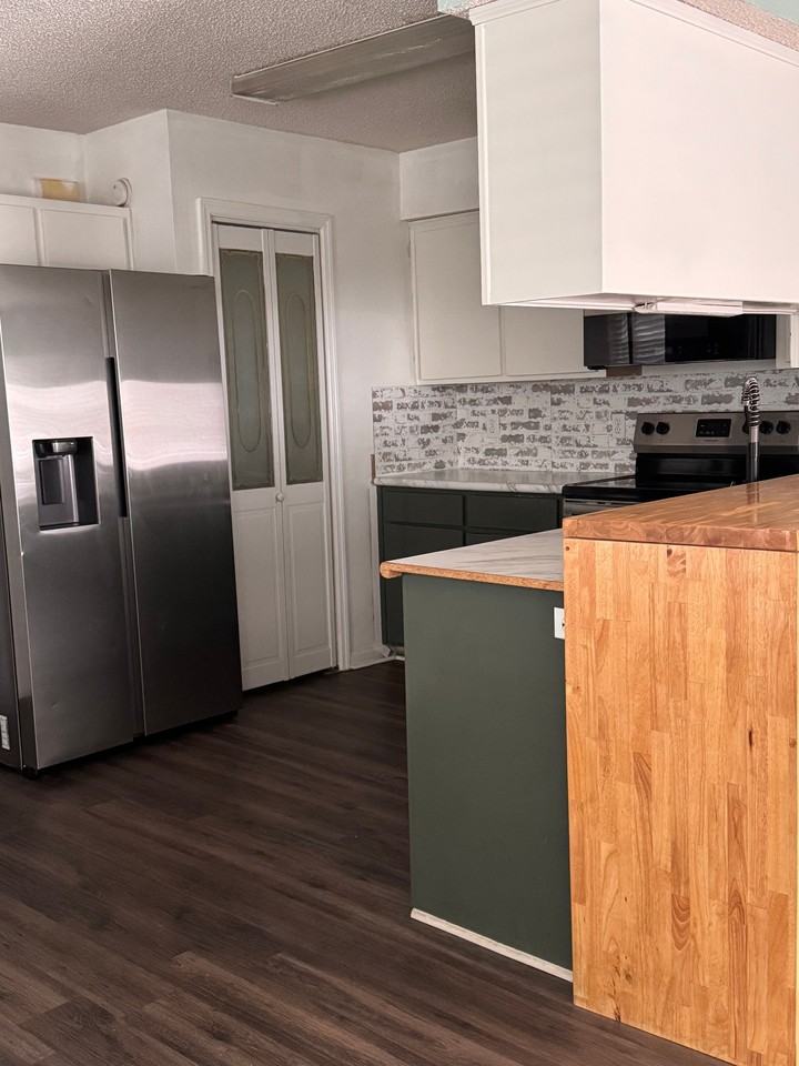 2498 Nugget Ln - Photo 3 of 17