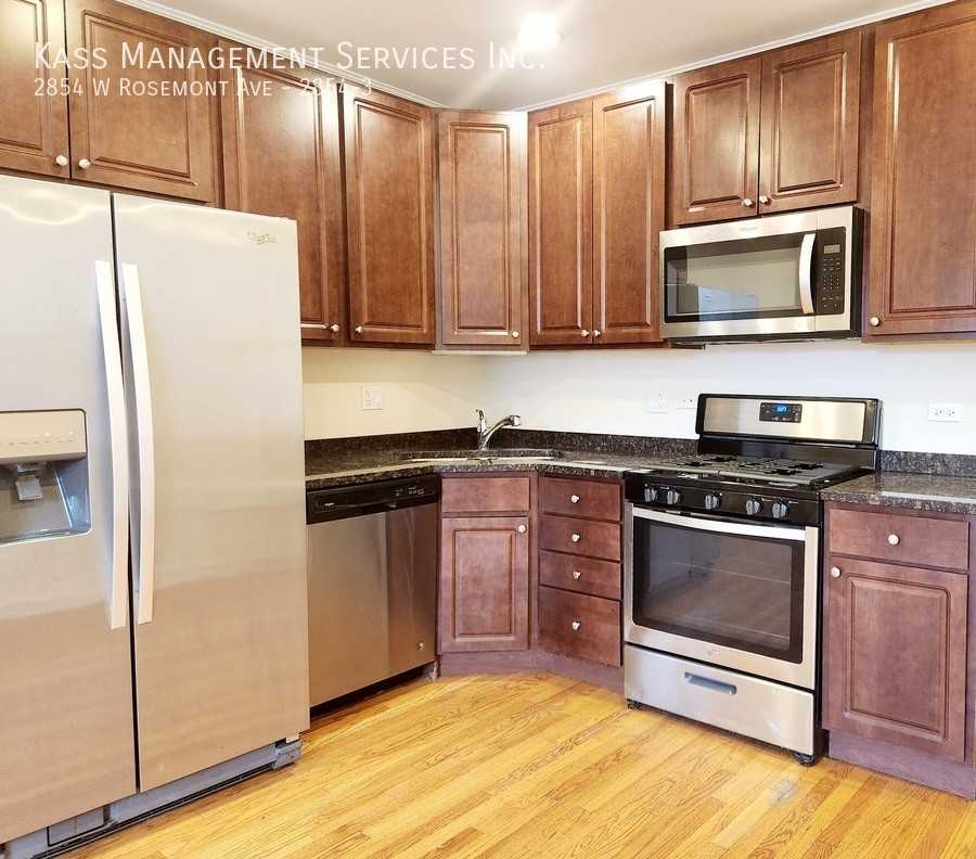 2854 W Rosemont Ave #2854-3 - Photo 6 of 13