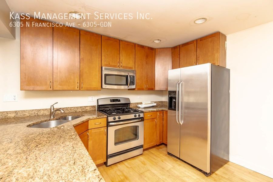 6305 N Francisco Ave #6305GDN - Photo 2 of 13