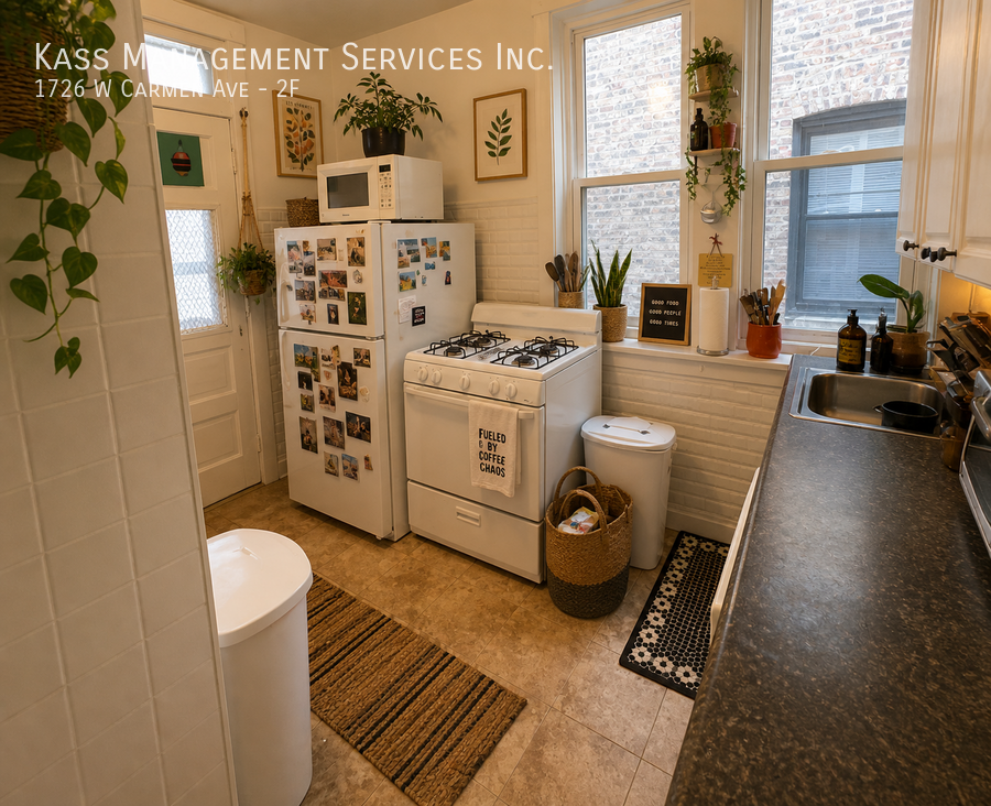 1726 W Carmen Ave #2F - Photo 4 of 9