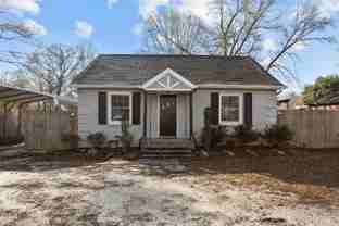211 W Sycamore St - Photo 1 of 1