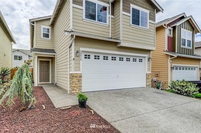 2218 178th St Sw #2 - Photo 2 of 28