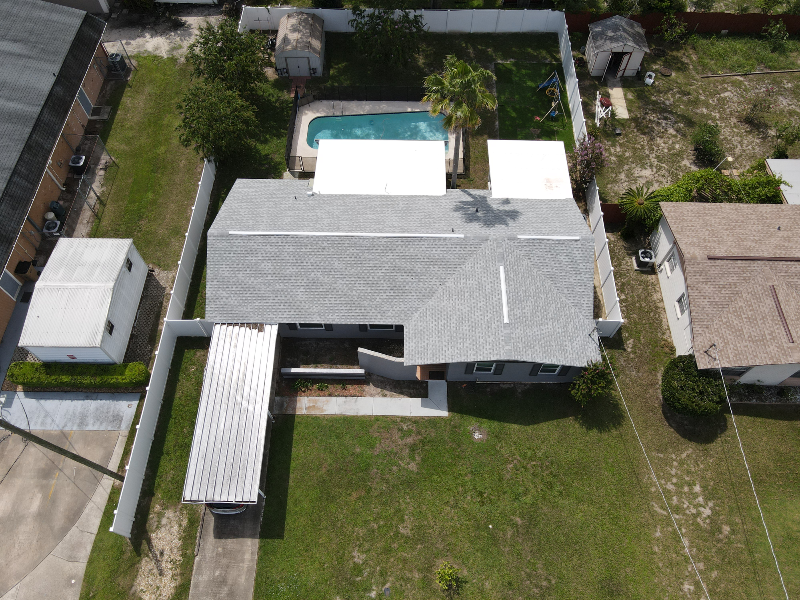 11706 Oban Ave - Photo 2 of 20