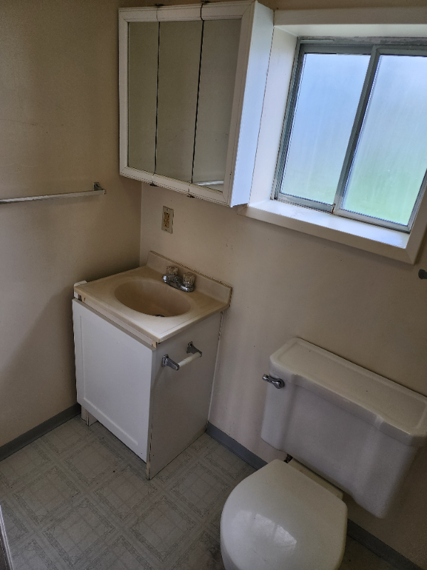 411 12th St #5 - Photo 4 of 5