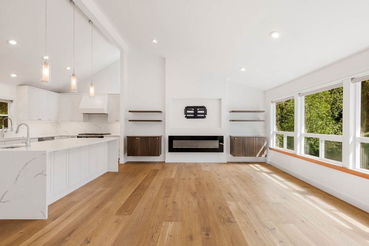 15008 122nd Pl Ne - Photo 3 of 19