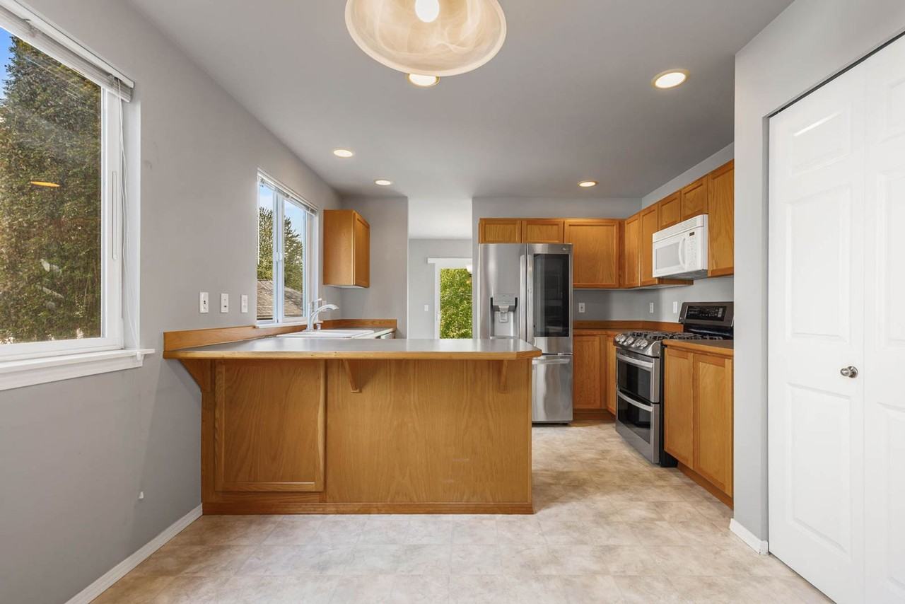14213 26th Ave W #A - Photo 5 of 17