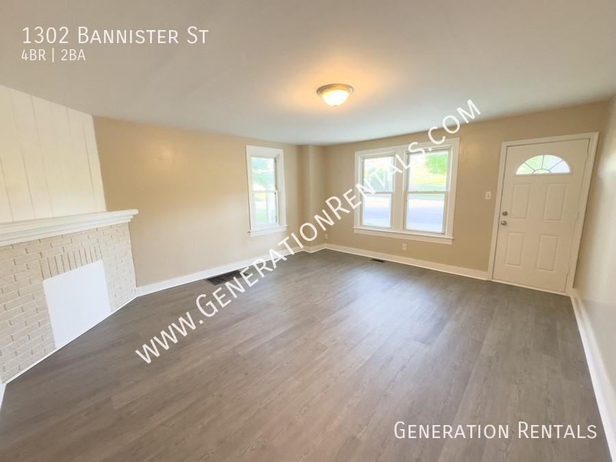 1302 Bannister St - Photo 4 of 13