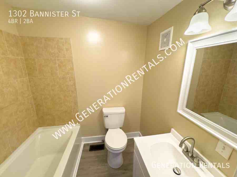 1302 Bannister St - Photo 5 of 13