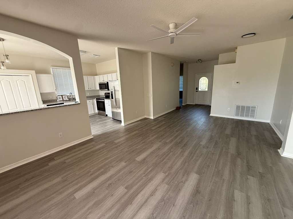 1819 Lady Palm Ct - Photo 4 of 14