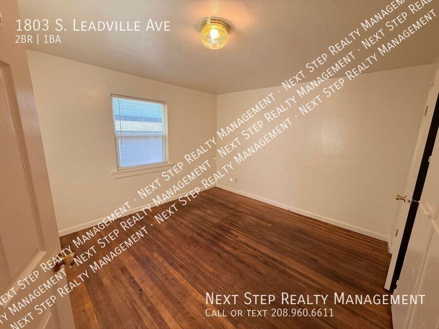 1803 S Leadville Ave - Photo 6 of 16