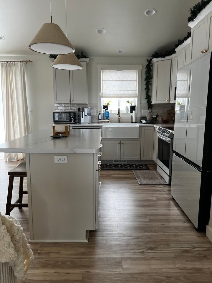 2461 8th St W - Photo 5 of 19