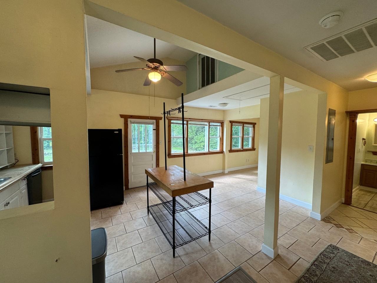1834 Belgrade Ave - Photo 6 of 13