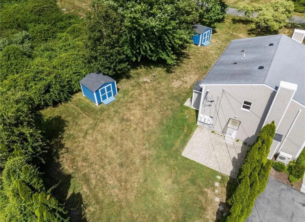 476 Green End Ave #A - Photo 2 of 10