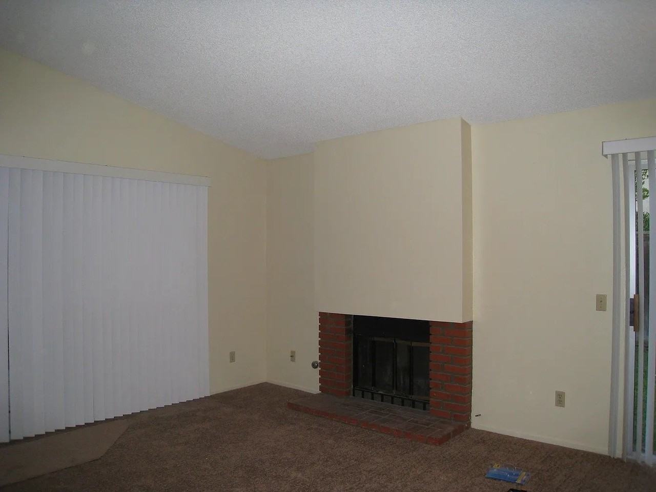2647 Liberty Ct - Photo 5 of 7