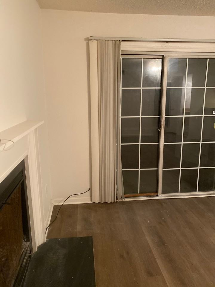 3500 Irvington Ct - Photo 5 of 9