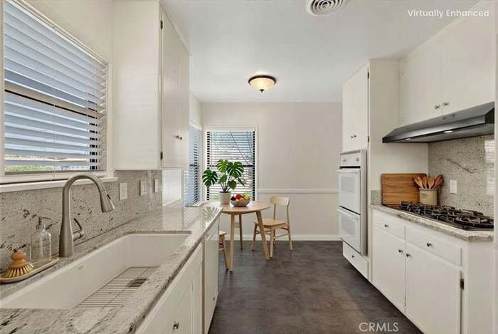 15246 Lashburn St - Photo 4 of 19