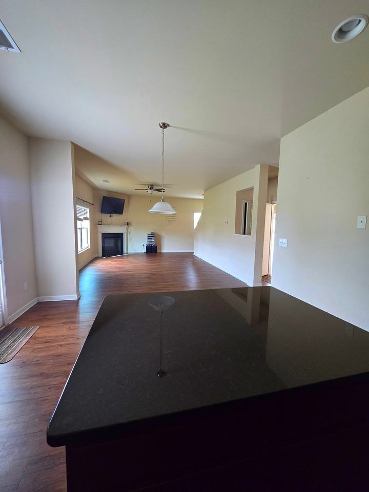 245 Silver Willow Walk - Photo 4 of 20