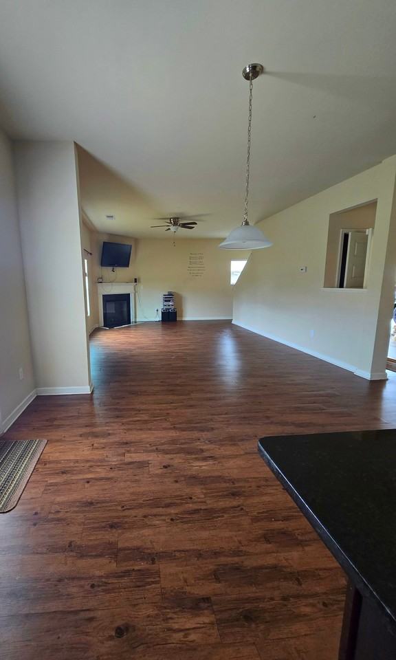 245 Silver Willow Walk - Photo 5 of 20