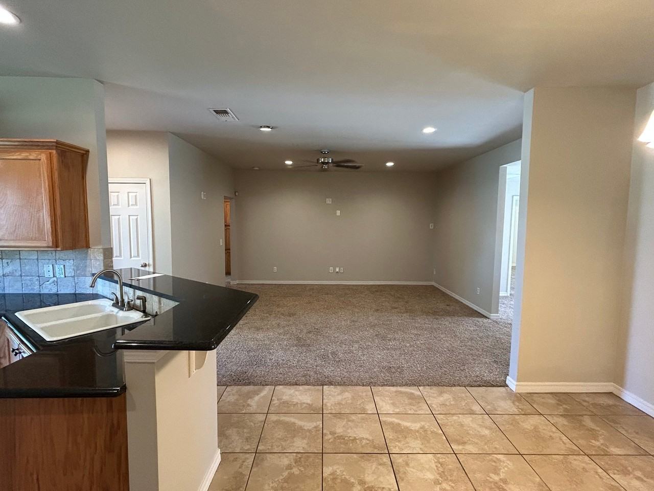 6111 Mercy Ct - Photo 4 of 17