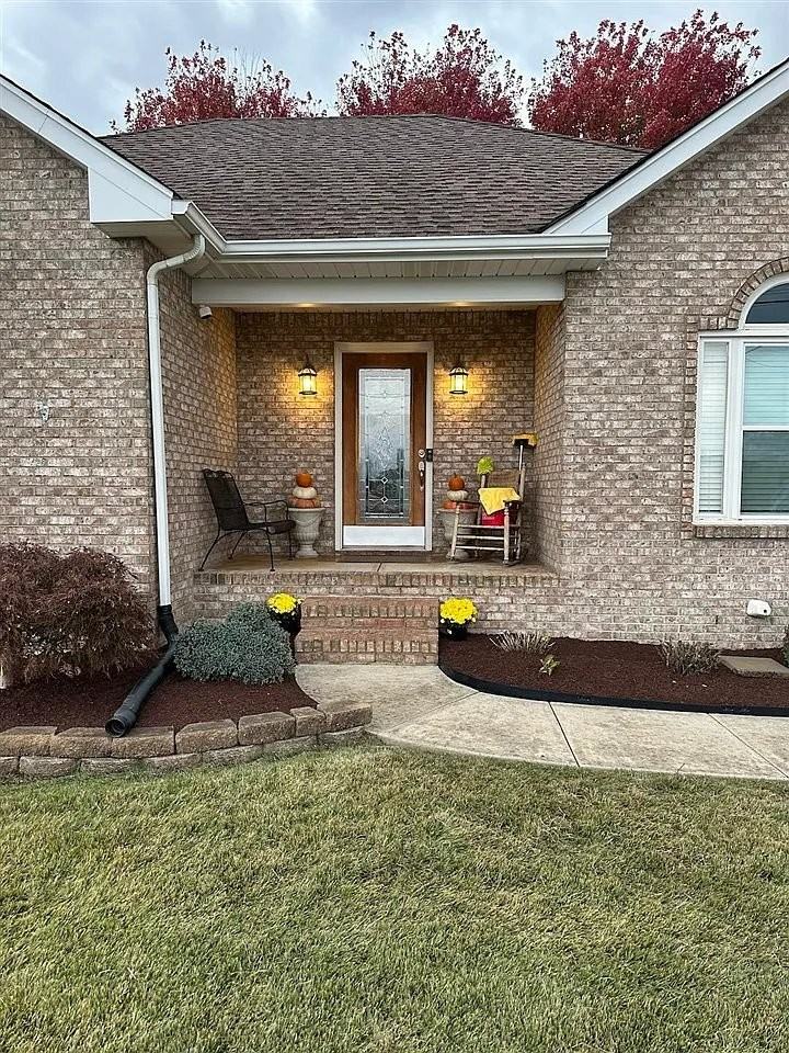811 Witt Rd - Photo 2 of 12