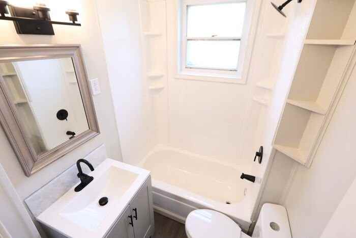 1455 Woodbirch Ave - Photo 3 of 7