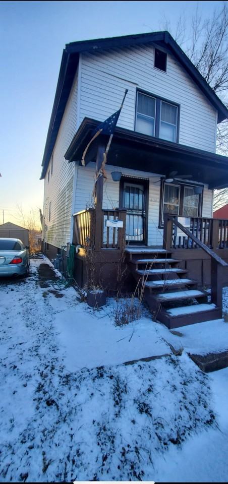 8758 Lowell St - Photo 2 of 20
