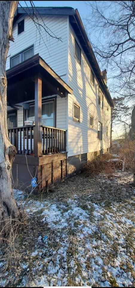 8758 Lowell St - Photo 4 of 20