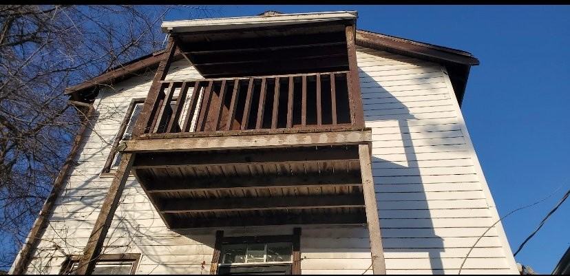 8758 Lowell St - Photo 6 of 20