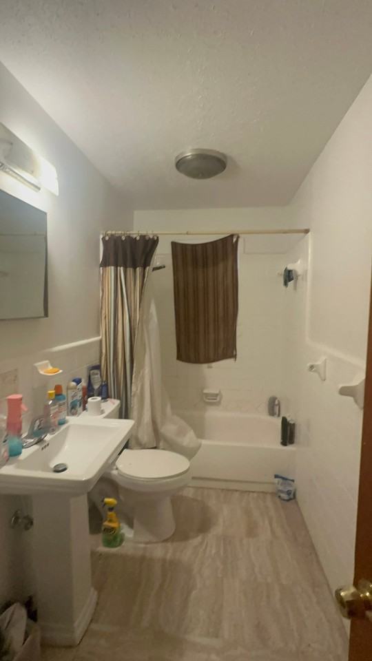 1670 Aurora St - Photo 5 of 18
