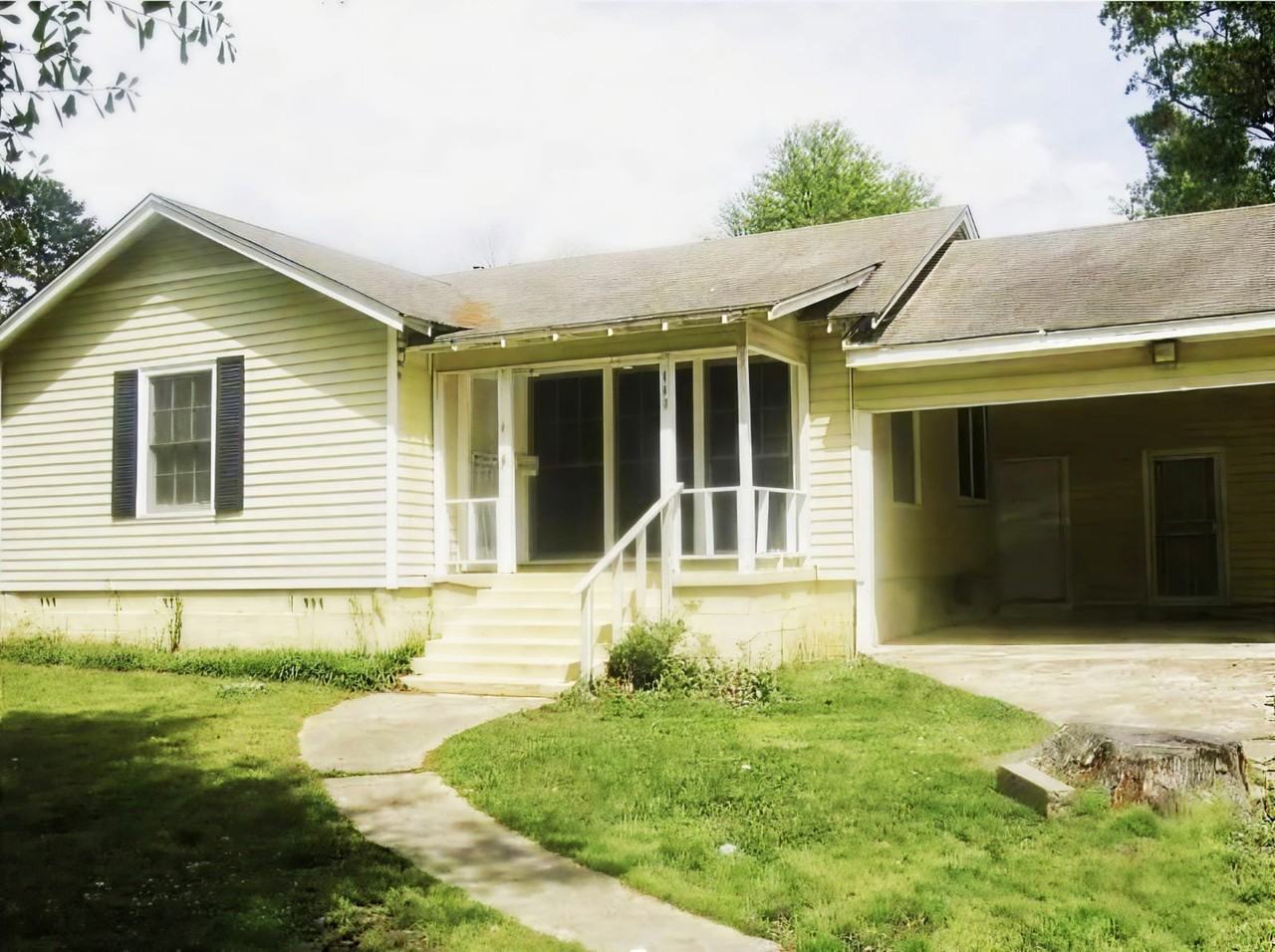 740 Valencia St - Photo 4 of 12