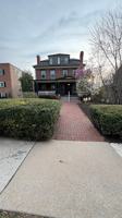 featured image of 724 Main St #3