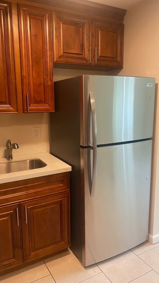 3919 Adcock Ln #B - Photo 5 of 11