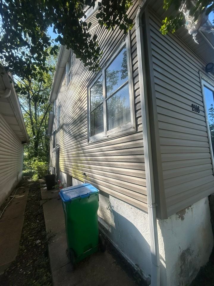 2118 Rosebud Ave - Photo 3 of 20