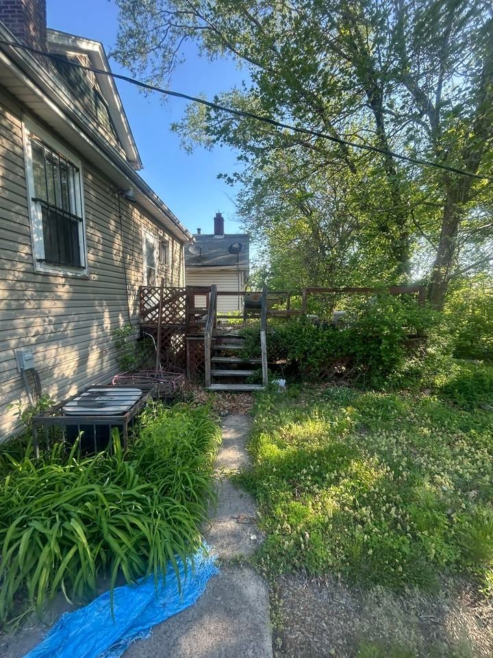 2118 Rosebud Ave - Photo 6 of 20