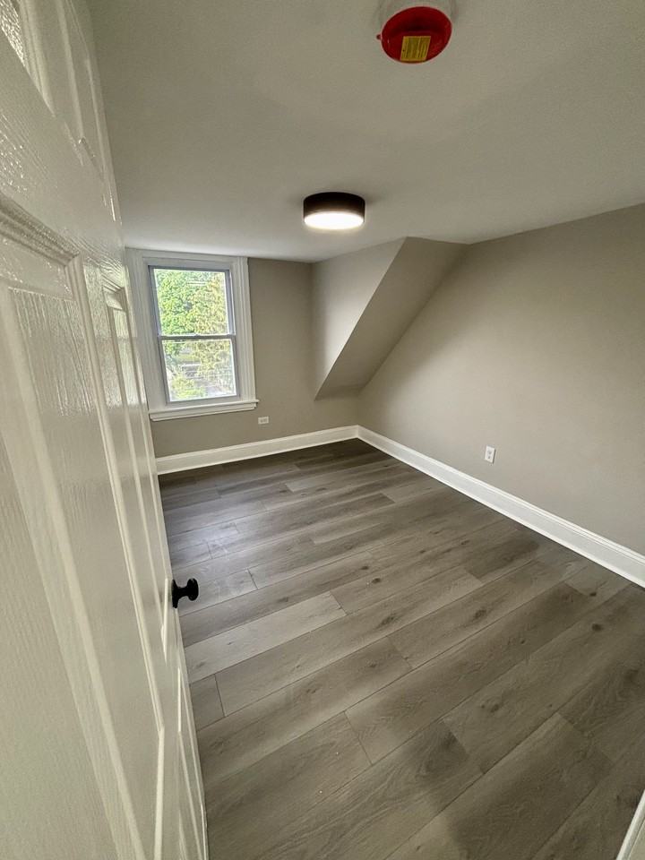 957 Springfield Rd #3 - Photo 5 of 6