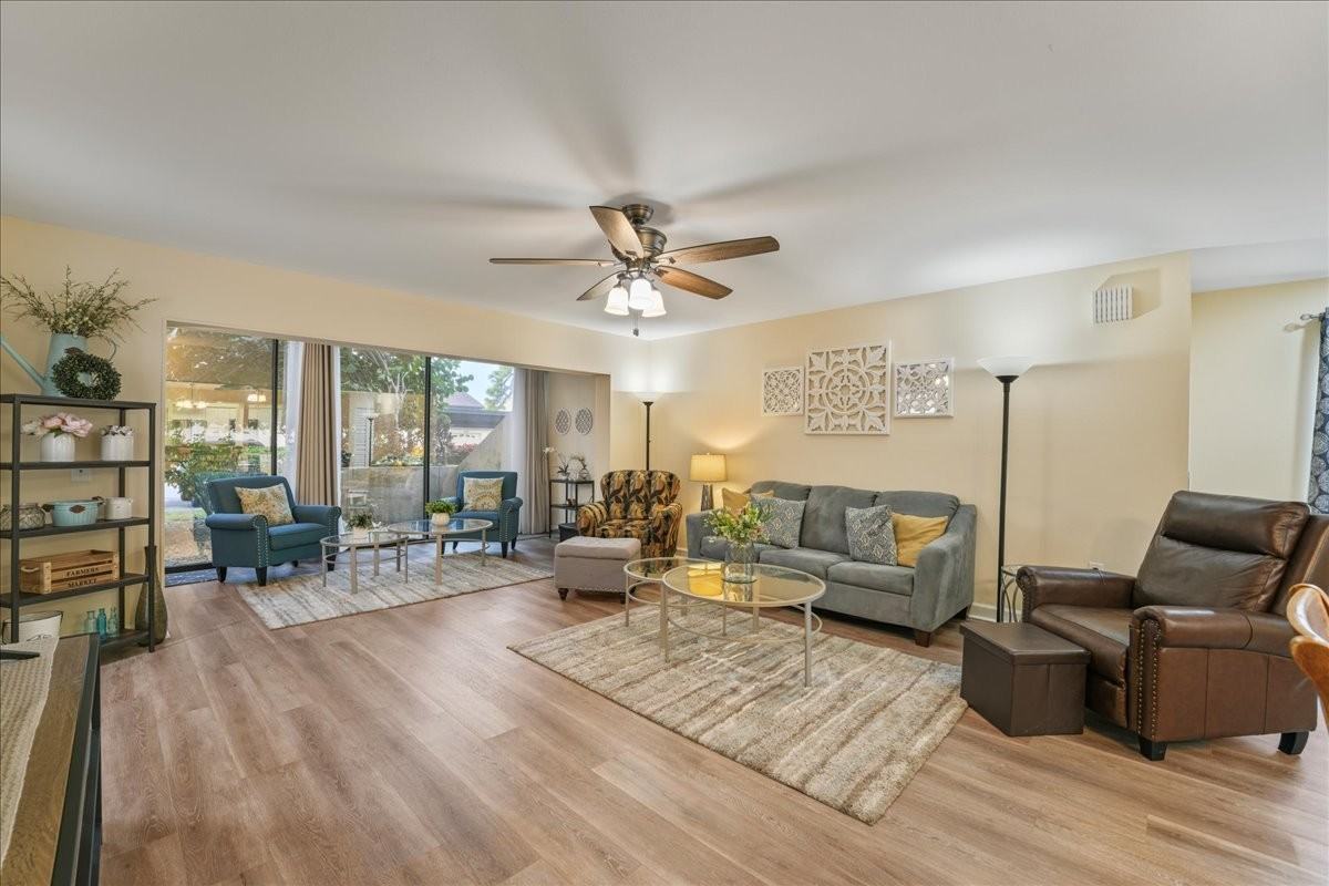 5673 Ashton Lake Dr - Photo 5 of 20