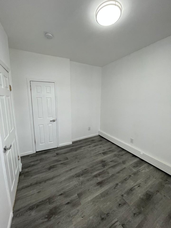 22 Clifford St #FL2 - Photo 3 of 18