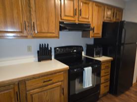 955 Mcknight Rd S - Photo 1 of 1