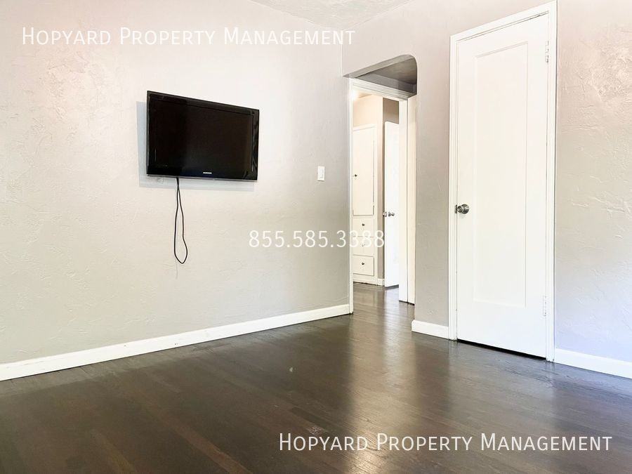291 N Frances St - Photo 6 of 14