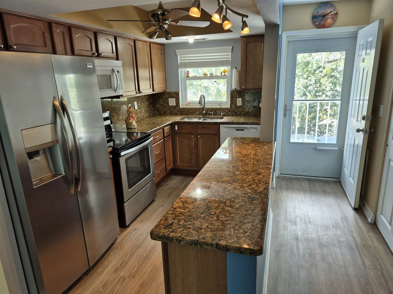 4939 Floramar Terrace, Unit 203 - Photo 4 of 15