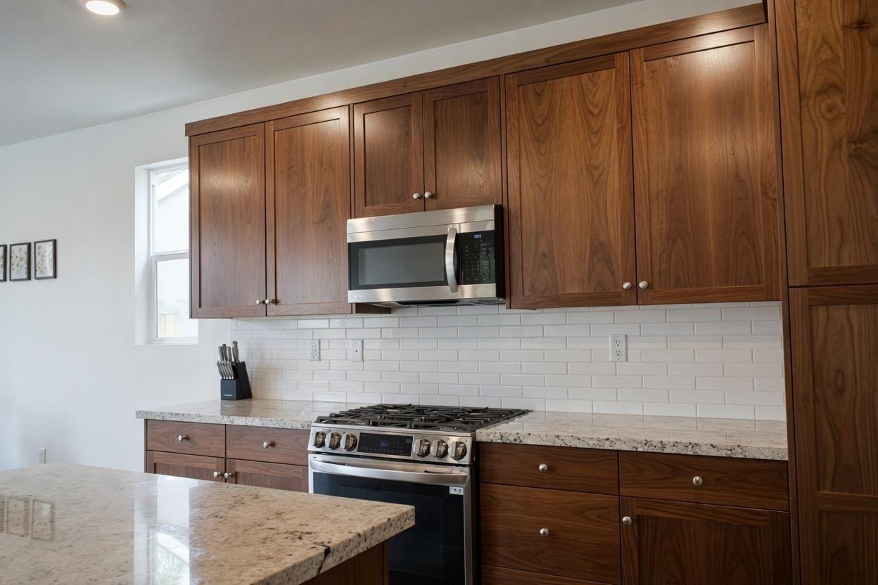 417 Avendale Drive - Photo 5 of 15