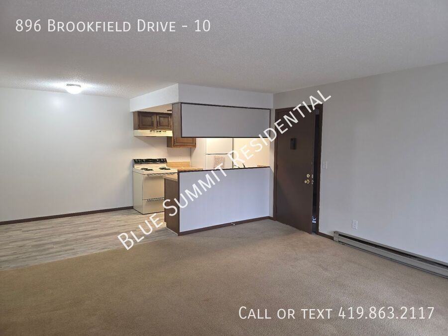 896 Brookfield Dr #10 - Photo 7 of 13