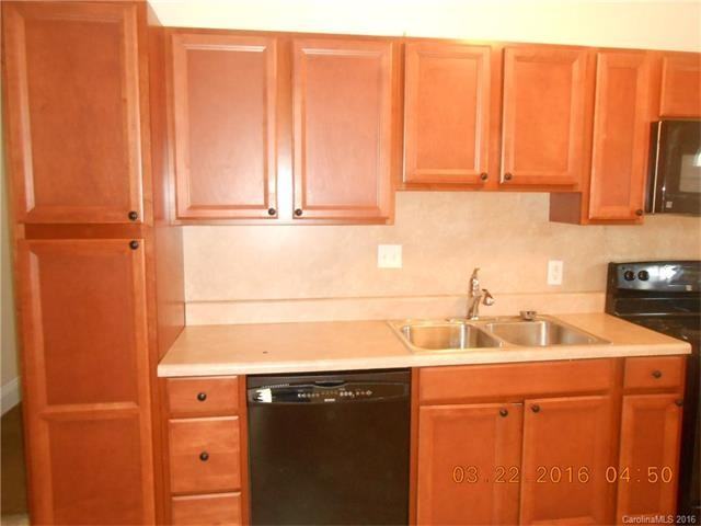 2424 Statesville Ave - Photo 3 of 13