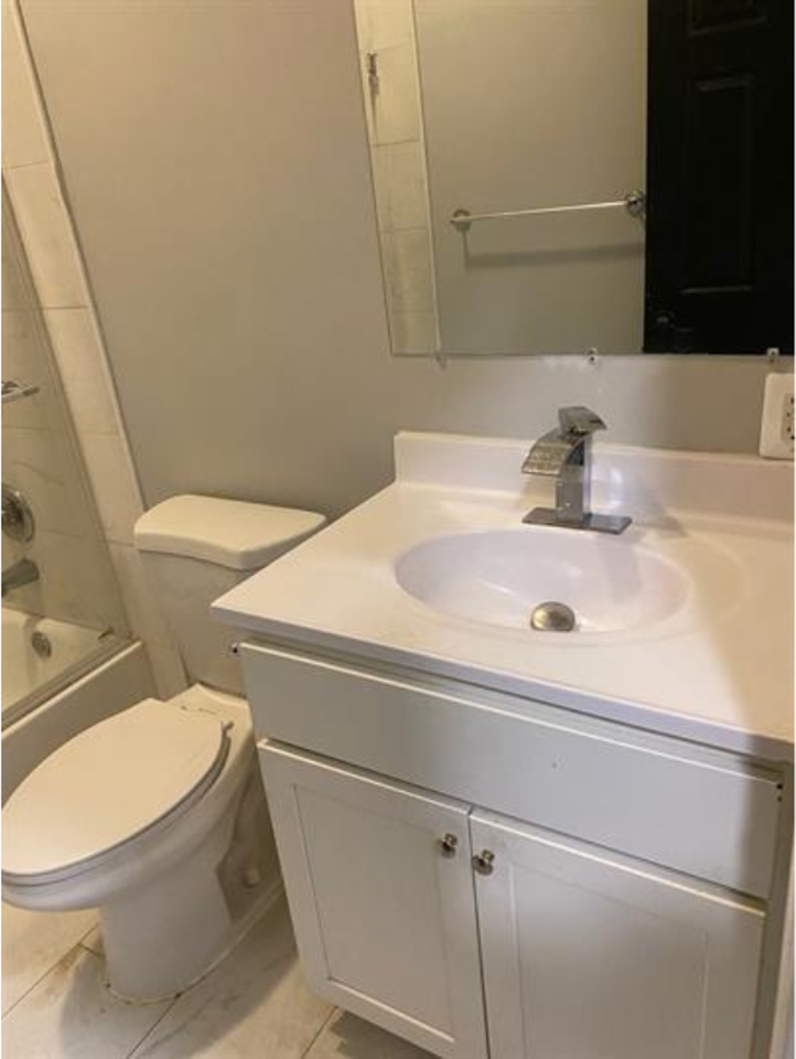 833 N Fulton Ave - Photo 4 of 12