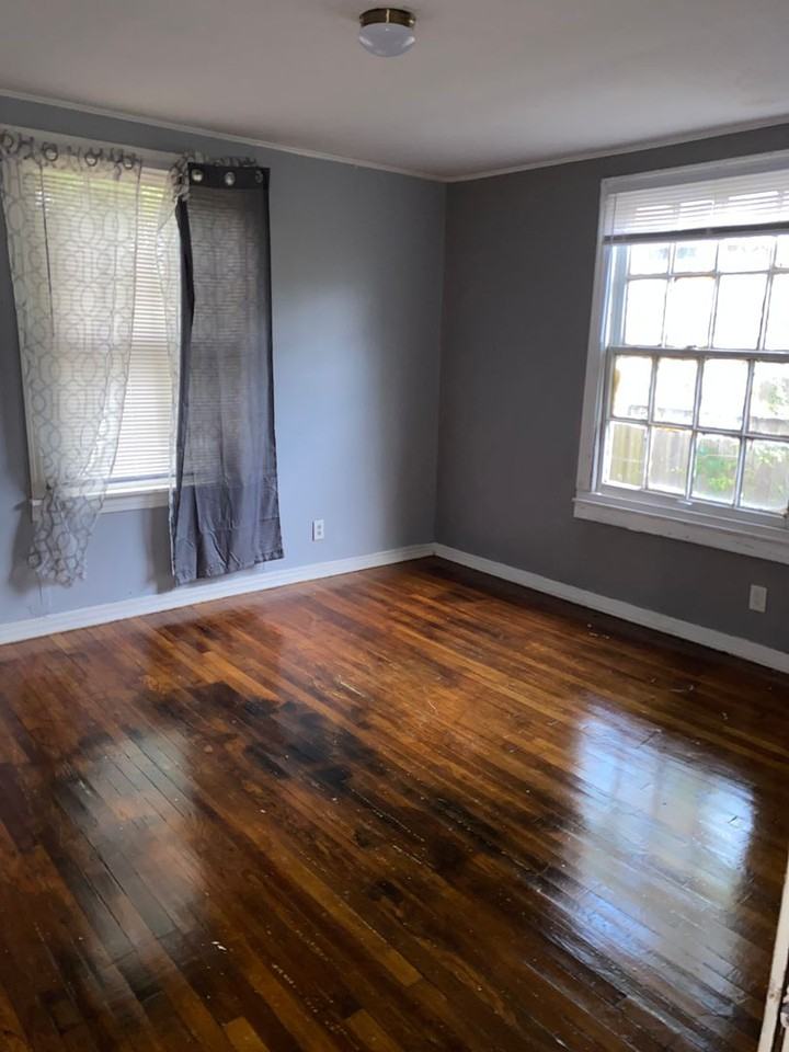 2714 Dupont St - Photo 7 of 8